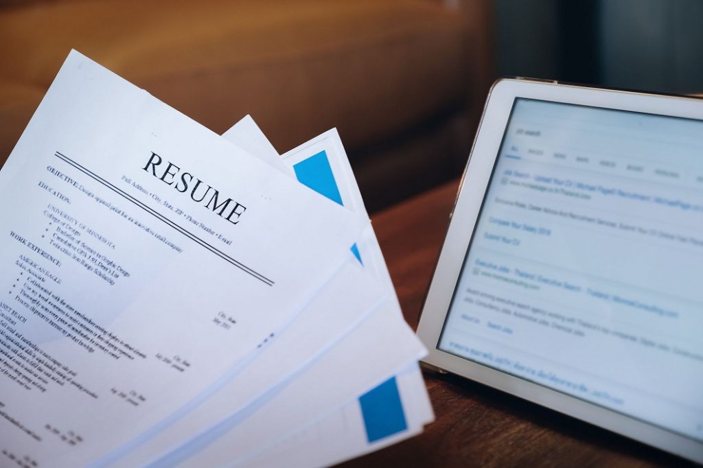 Find your ideal online resume build template for you